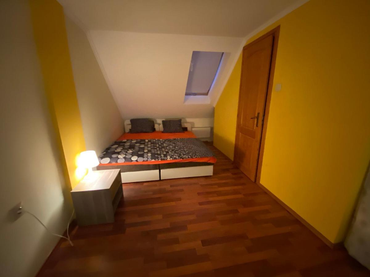 Mimi Apartman Apartment Gyula Exterior photo